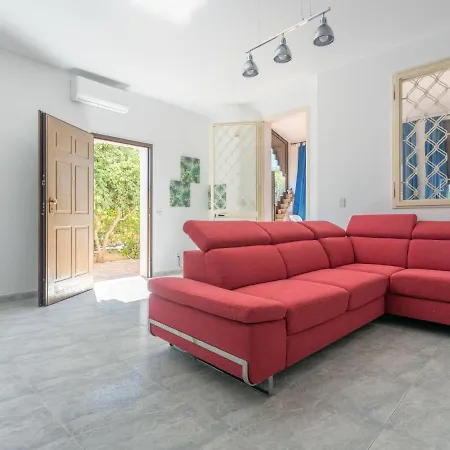 Vakantiehuis Alice By Interhome Ficarazzi
